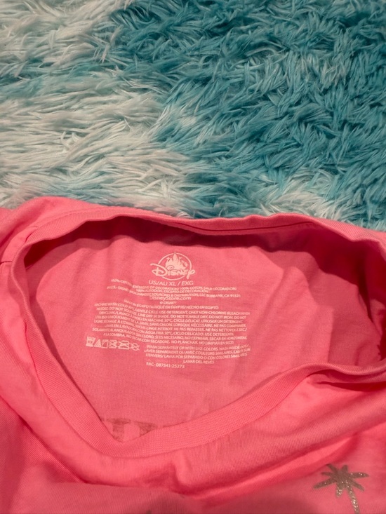 Disney - Picture 3 of 3